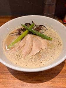 鶏白湯 洞窟