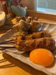 炭火 焼鳥・焼とん 小楽