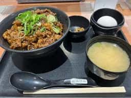 伝説のスタ丼屋 談合坂下り線SA下り線店