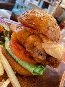 Burger Studio Luanaqua
