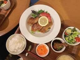 榴岡の食卓 eato