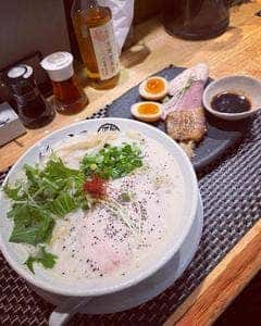 らーめん 泉鶏白湯 鶏神