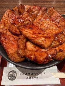 ドライブインいとう豚丼名人 新千歳空港店