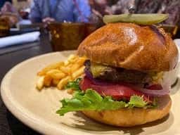 ウルフギャング・パック PIZZA BAR アレア品川店