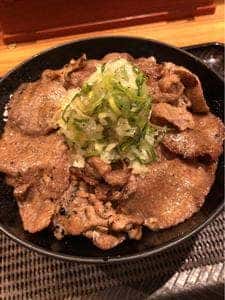 カルビ丼とスン豆腐専門店 京都韓丼 大分中島店