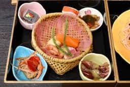 達磨 四季彩庵