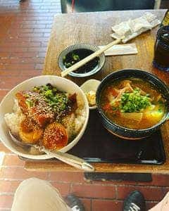 茜草壺