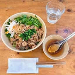 ノムカフェ