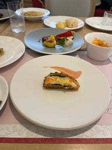 ビュッフェ&カフェレストラン アンサンブル 宝塚ホテル