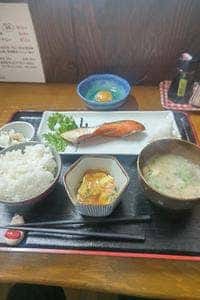 梅の家食堂