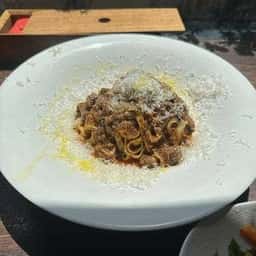 Pasta! Pasta!! Pasta!!! di Tanimachi6～先ずはカルボナーラかボロネーゼ～