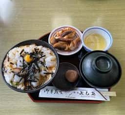 ドライブイン よしだ