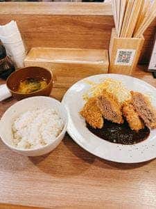 洋食ボンバー