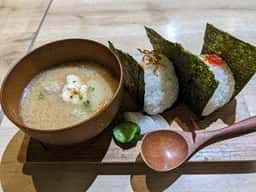 おにぎりカフェ 利さく