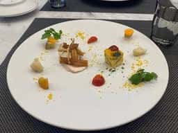 学生レストラン GOLDEN EGG Premium