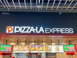 PIZZA-LA EXPRESS エスコンフィールド HOKKAIDO店