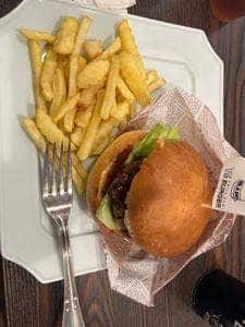 Y's BURGER
