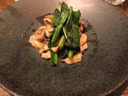 O'VAL Craftbeer & Bistro Dining