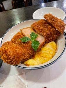 厚切りとじないカツ丼 六かつ