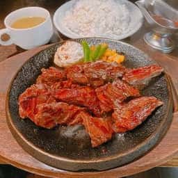 鉄板王国 新宿中央東口店