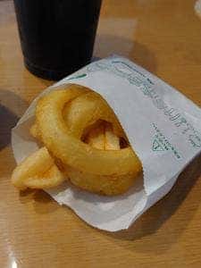 モスバーガー 北千住センター通り店