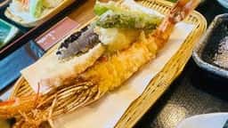 山がや