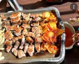 韓国料理 PUNI