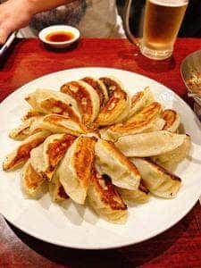 餃子の安亭 新宿思い出横丁店