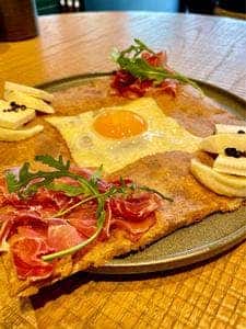 HEARTH 新宿