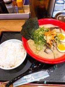 ラーメンたろう三宮店