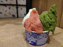 GELATERIA Azzurro 草津エイスクエア店