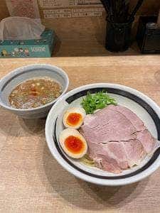 麺100%