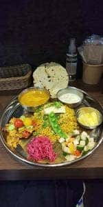 JOGI'S CURRY