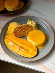 TRUE MANGO