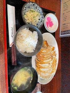 餃子Dininng香楽