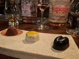 Bar 真夜中は別の顔