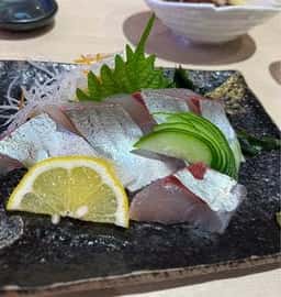 寿司和食 ここも 空港通り店