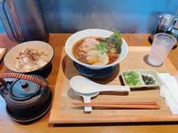 おダシと銀しゃり 中華そば 雲雀