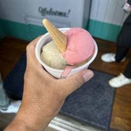 Tomihisa Ice Cream