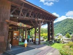 庄川ウッドプラザ