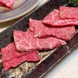 炭火焼肉 丸三