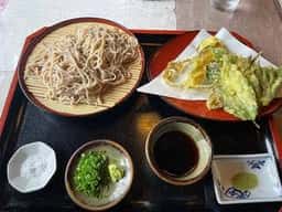 チロル
