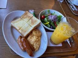 Cafe Dining LÜDERA