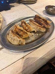 個室居酒屋 焼き鳥・炊き餃子・鶏白湯鍋 ハチ鶏