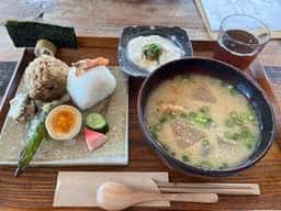 山とおむすび 銀月舎