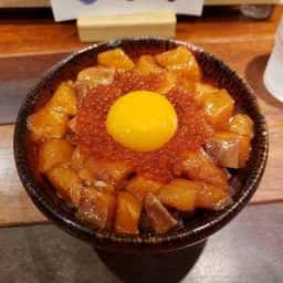 いくら丼 波の 渋谷東店