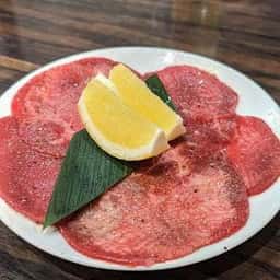 炭火焼肉 伊賀よし