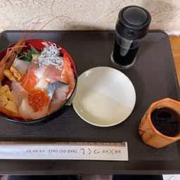 海鮮丼とお芋スイーツのお店 つくし