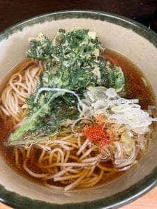 どん八 生麦店