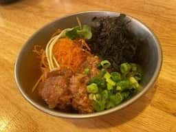 立ち呑みスタンド とれまろ